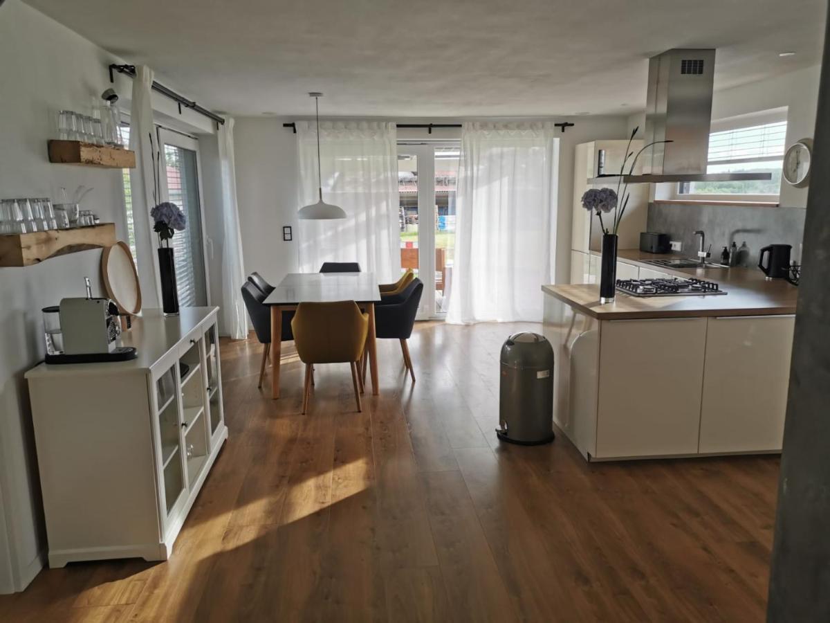Modernes Ferienhaus Im Schwarzwald Freiamt Exteriör bild